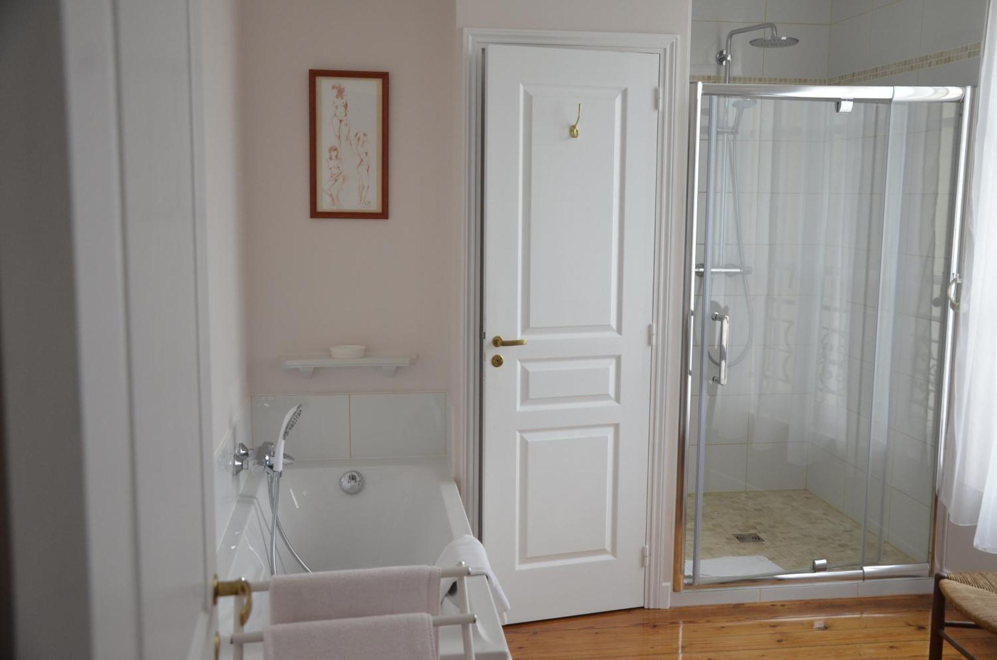 Le Gite Du Bas Manoir Bretteville-sur-Odon Buitenkant foto
